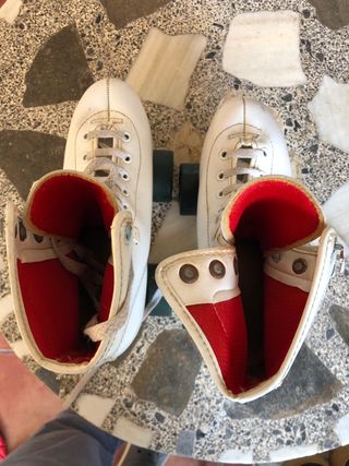Patines 4 ruedas blancos mujer. Marca Rox.