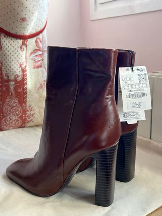 Botín tacón piel marrón talla 36