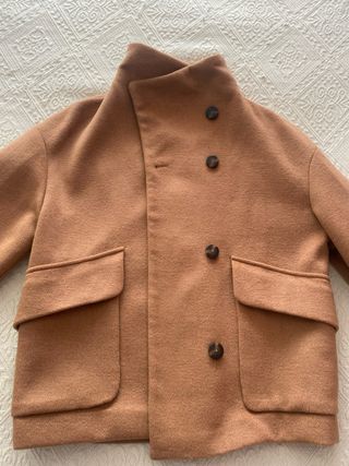 Abrigo Mango cuello embudo talla XS sin estrenar