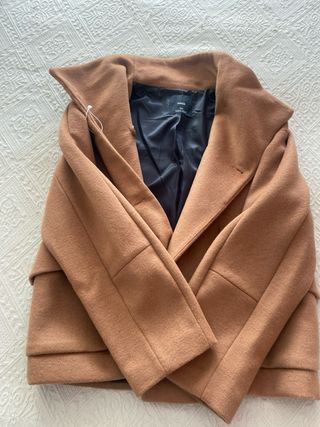 Abrigo Mango cuello embudo talla XS sin estrenar