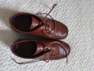 Zapatos 24 horas tipo botín marrón