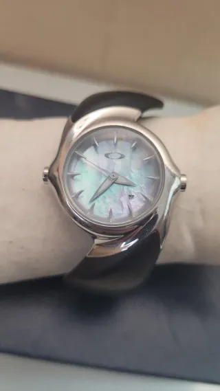 Reloj Oakley Crush Mujer Plata Multicolor