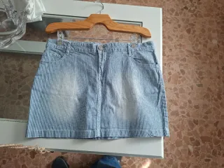 Falda vaquera mini rayas azules y blancas