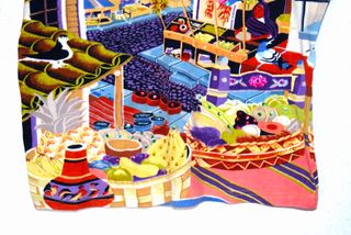 2 Camisetas multicolor y 1 Blusa blanca