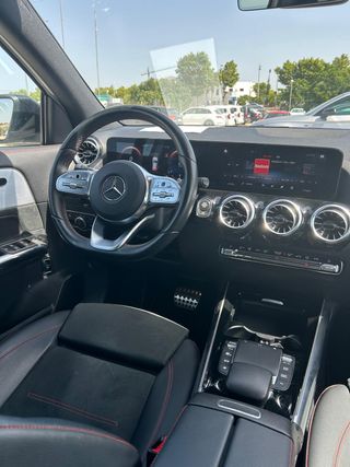 Mercedes-Benz GLA GLA 200 D