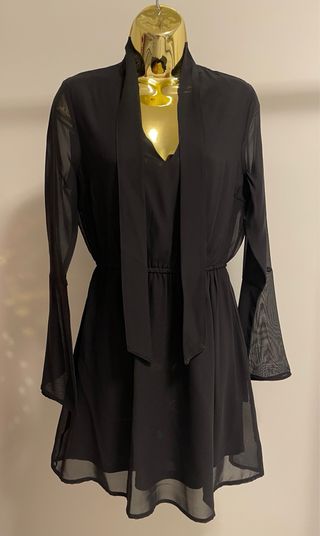 Vestido H&M preto manga comprida