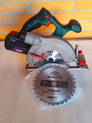 Sierra circular PARKSIDE 20v+Batería 4Ah+Car.+Hoja