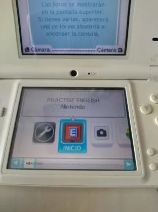 Nintendo DSi Blanca - Muy Buen Estado