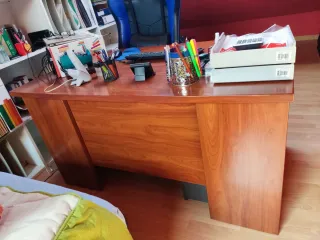 Set tavolo ufficio con cassettiera e 3 mobili