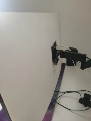 Monitor 32" 4K UHD - Pannello VA (Neri profondi