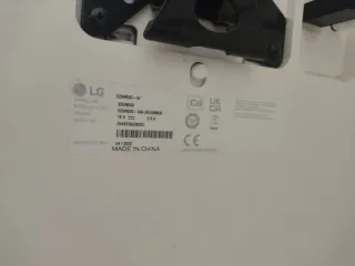 Monitor 32" 4K UHD - Pannello VA (Neri profondi