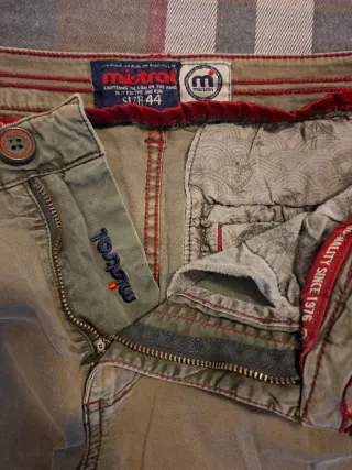 Pantaloncini cargo beige uomo