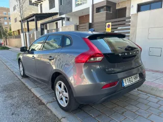 Volvo V40 2012