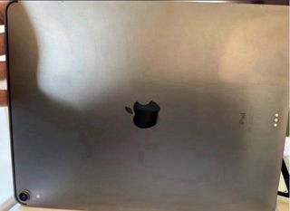 iPad Pro 12.9 256GB + Teclado Magic