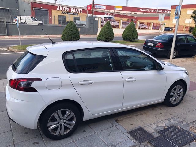 Peugeot 308 style 1.5hdi 130cv etg8 2018