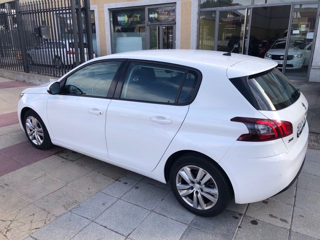 Peugeot 308 style 1.5hdi 130cv etg8 2018