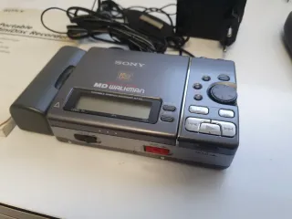 Sony MZ-R3 MiniDisc Recorder