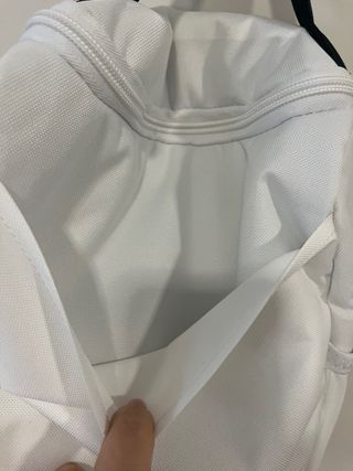 Mochila Nike Elite Blanca y Dorada