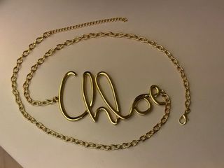 Cintura dorata con nome chloe