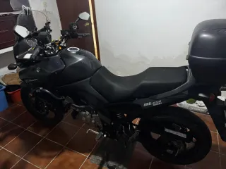 Suzuki V-Strom 650 Adventure Negra 21000km..