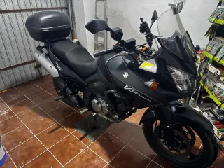 Suzuki V-Strom 650 Adventure Negra 21000km..