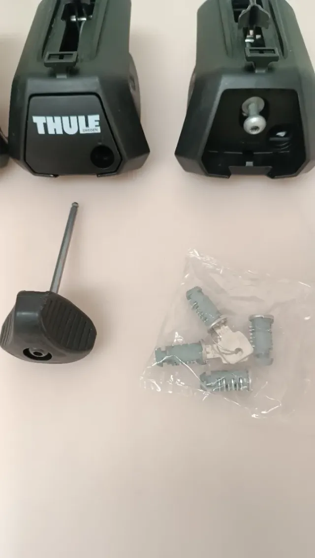 Thule 7104 Jgo. Pies EVO Raised Rail W8Y4312