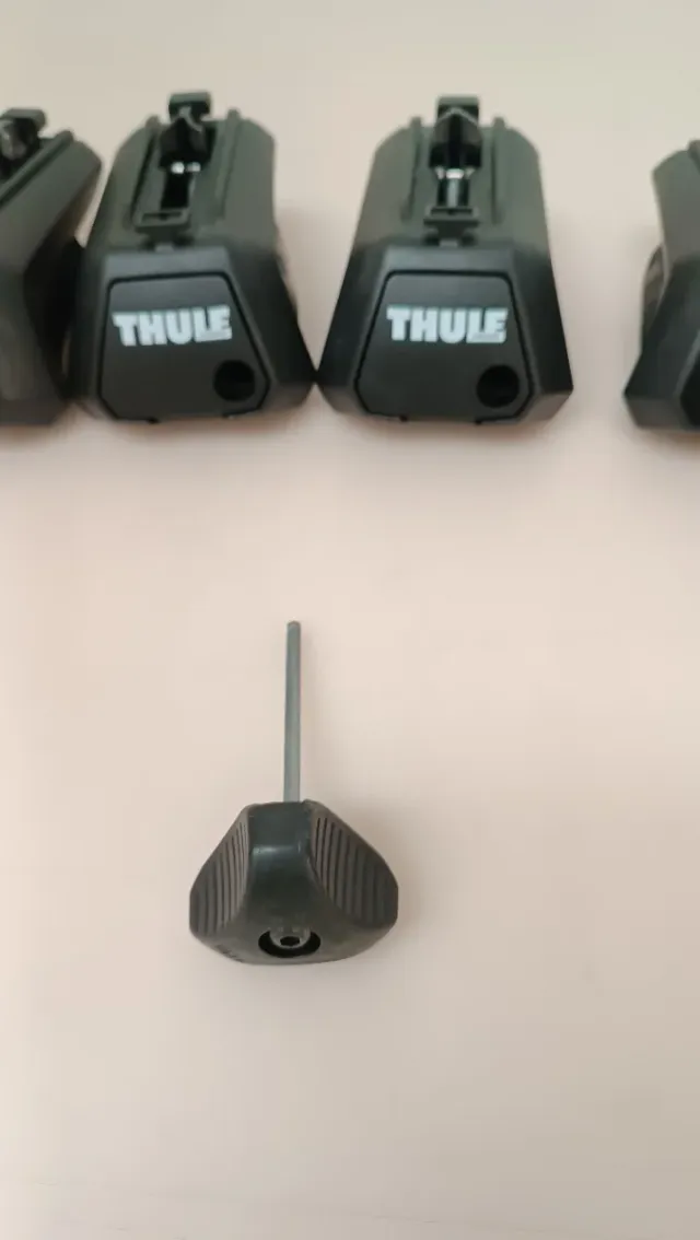 Thule 7104 Jgo. Pies EVO Raised Rail W8Y4312