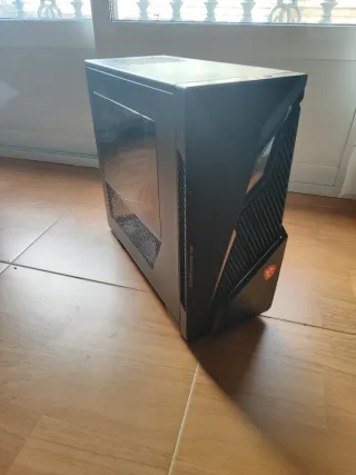 Torre MSI MAG Infinite S3 Gaming