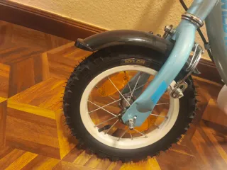 Bicicleta infantil azul