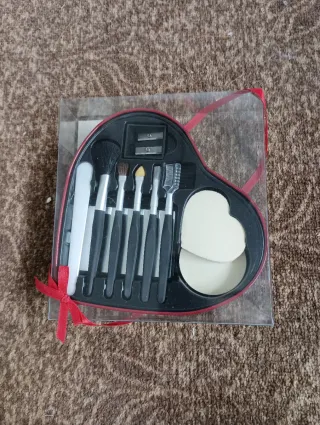 Set de maquillaje corazón