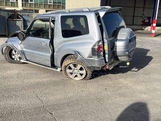 Despiece Mitsubishi Montero V80