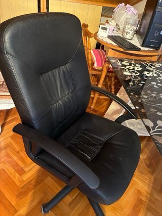 Silla de escritorio negra