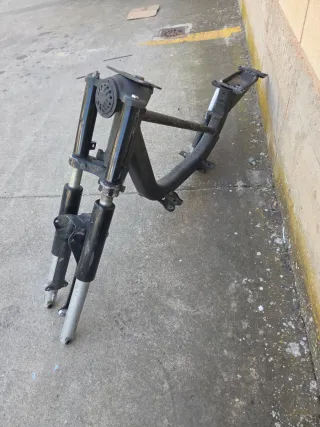 Chasis Vespino F9 con amortiguadores