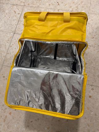 Mochila de transporte Glovo amarilla