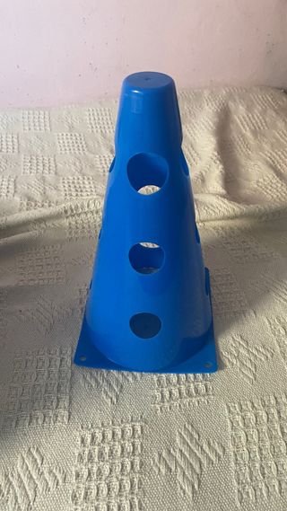 Juego de conos deportivos azules
