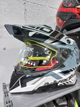 Casco moto Trail X-Cross. Nuevo. Varios colores