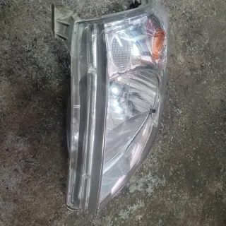 Faro Toyota Land Cruiser Derecho