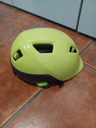 Casco infantil Btwin amarillo