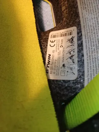 Casco infantil Btwin amarillo