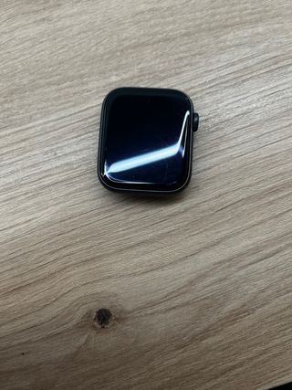 Apple Watch Series 6 Caja Negra y Blanca