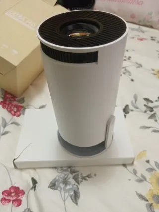 Proyector Portátil Inteligente Beige