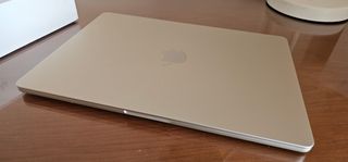 MacBook Air 15 2025 CON GARANTÍA