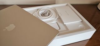 MacBook Air 15 2025 CON GARANTÍA