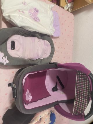 Silla de paseo y capazo niña