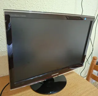 Monitor Samsung 22"Funciona como televisor y app