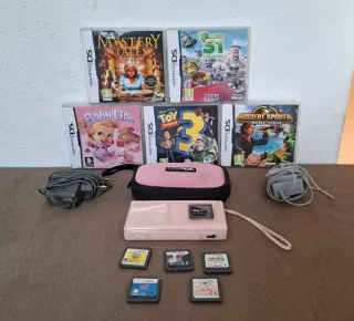 Nintendo DS Lite + funda + Juegos + Magia