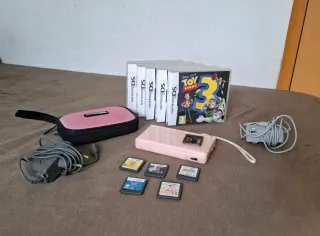 Nintendo DS Lite + funda + Juegos + Magia