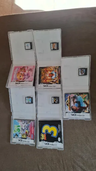 Nintendo DS Lite + funda + Juegos + Magia