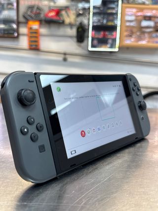 Nintendo Switch (HAC-001(01))