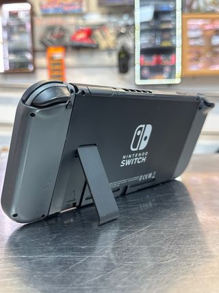 Nintendo Switch (HAC-001(01))